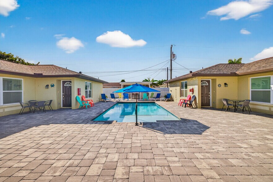 More Photos Of 624 SE 46th St, Cape Coral Multifamily For Sale
