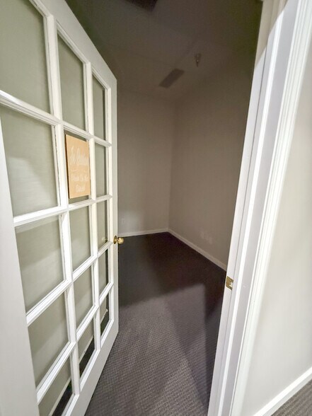 More Photos Of 1350-1500 S Lapeer Rd, Oxford Unknown For Lease