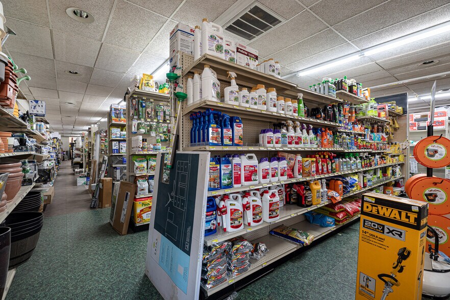 More Photos Of 723 E Highway 89, Kanab Storefront Retail Office For Sale