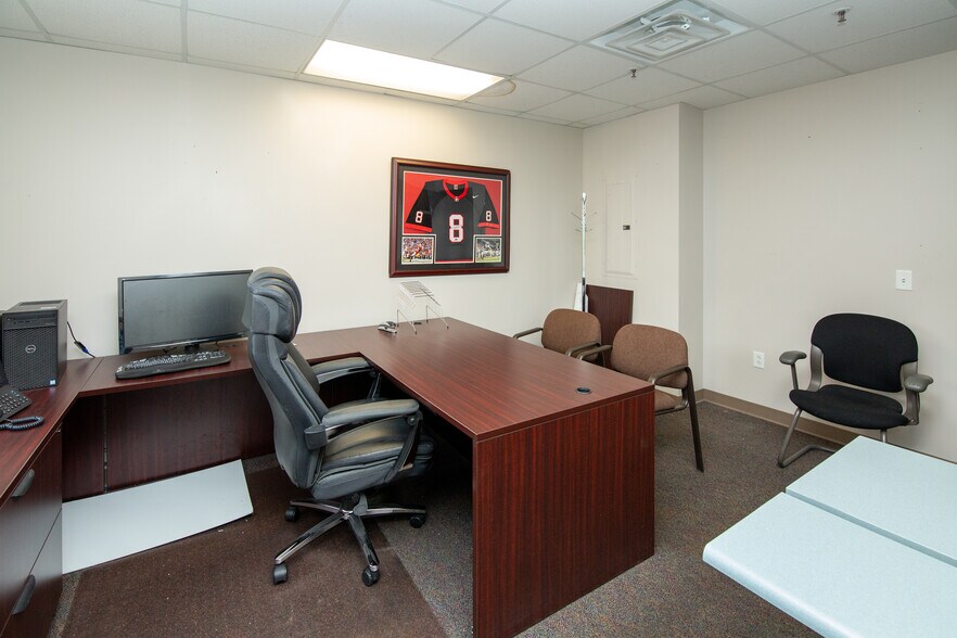 More Photos Of 4003 Out Look Dr, Hurricane Office For Sale