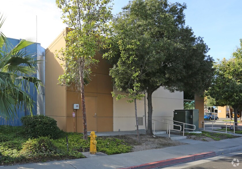 More Photos Of 10031 Marconi Dr, San Diego Manufacturing For Lease