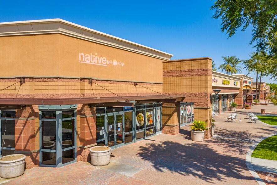 More Photos Of 10220 W McDowell Rd, Avondale Storefront For Lease