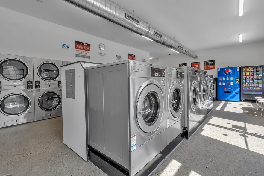 More Photos Of 1450 Ridge, West Seneca General Retail For Sale