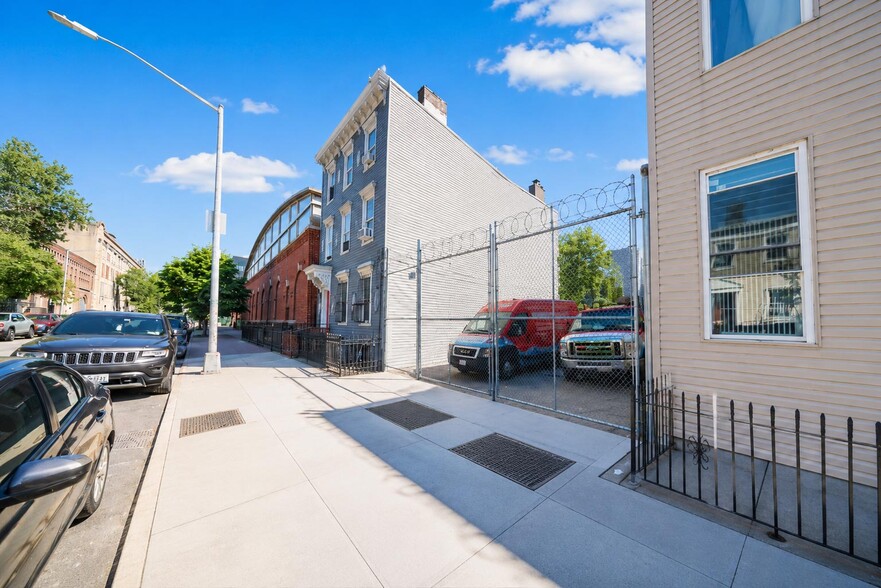 More Photos Of 192 Butler St, Brooklyn Land For Sale