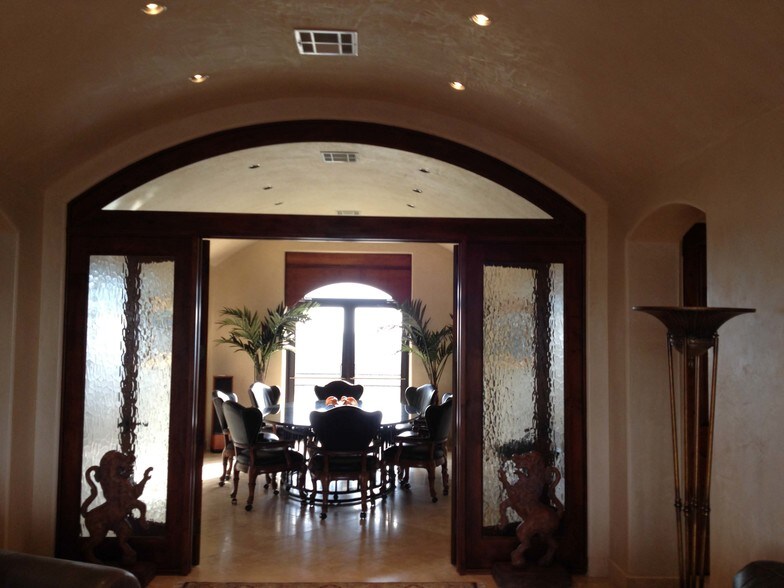 More Photos Of 248 Addie Roy Rd, Austin Office For Sale