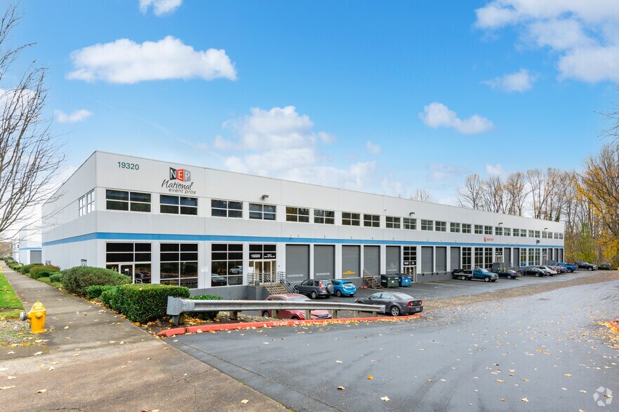 More Photos Of 19240 Des Moines Memorial Dr, Seatac Warehouse For Lease