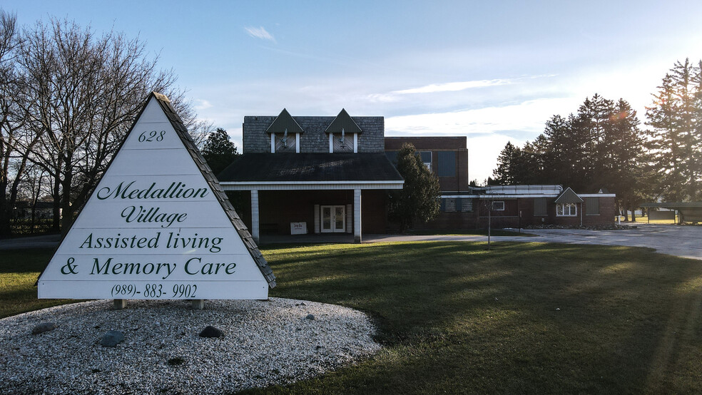 Primary Photo Of 628 E Main St, Sebewaing Assisted Living For Sale