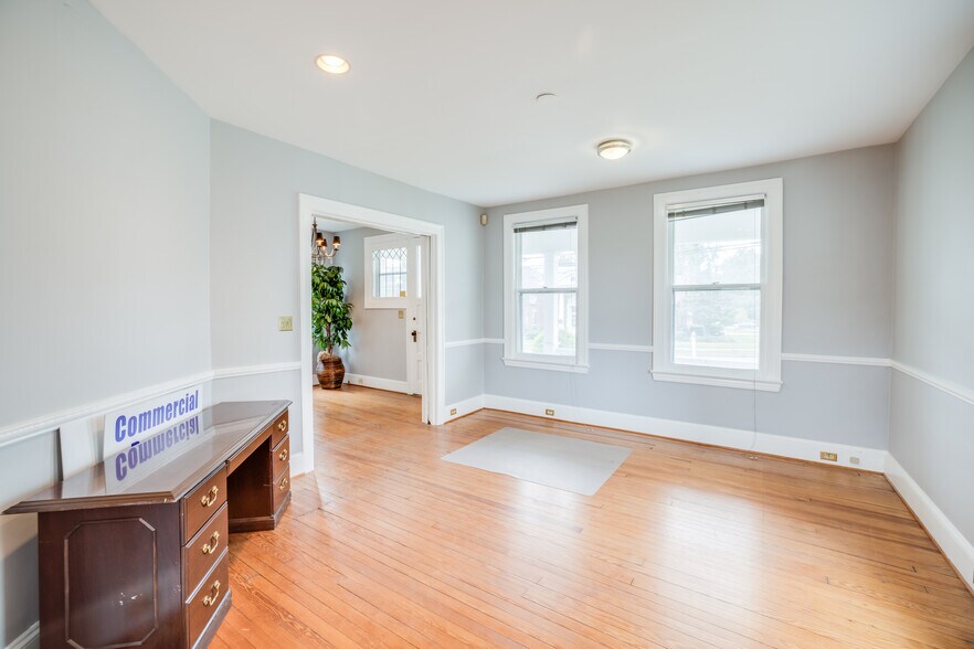 More Photos Of 913 Olney Sandy Spring Rd, Sandy Spring Office Residential For Sale