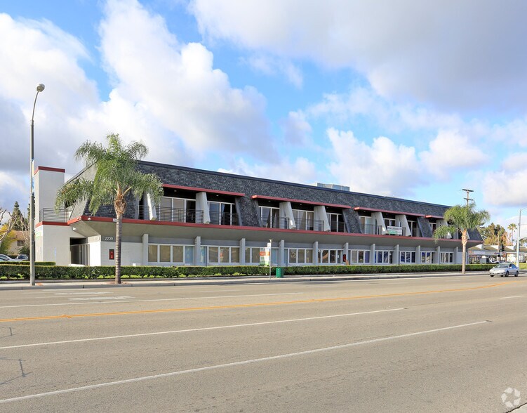 Primary Photo Of 2230 W Chapman Ave, Orange Medical For Lease