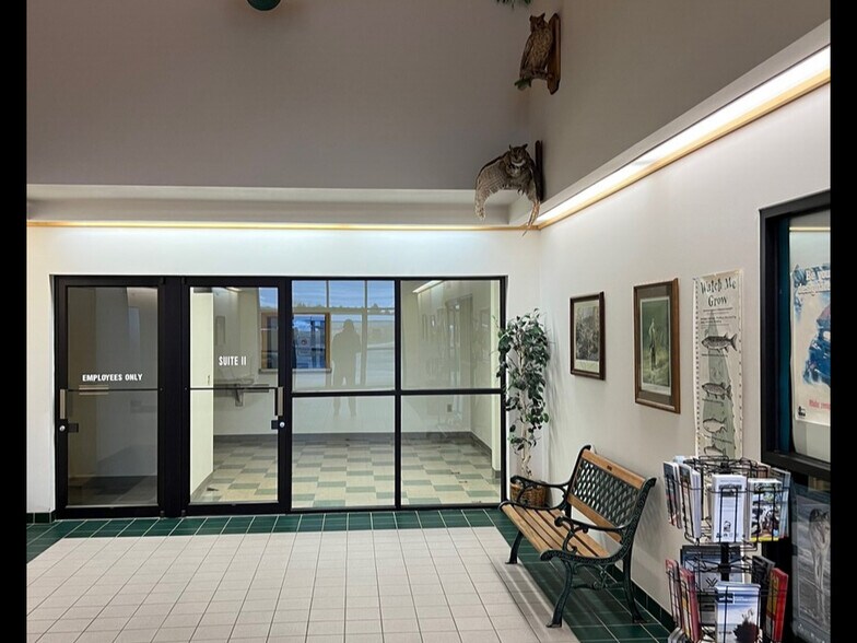 More Photos Of 101 N Ogden Rd, Peshtigo Office For Lease