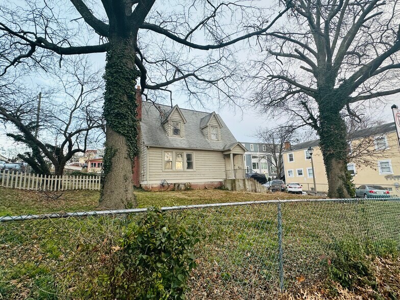 More Photos Of 2401 S Shirlington Rd, Arlington Land For Sale