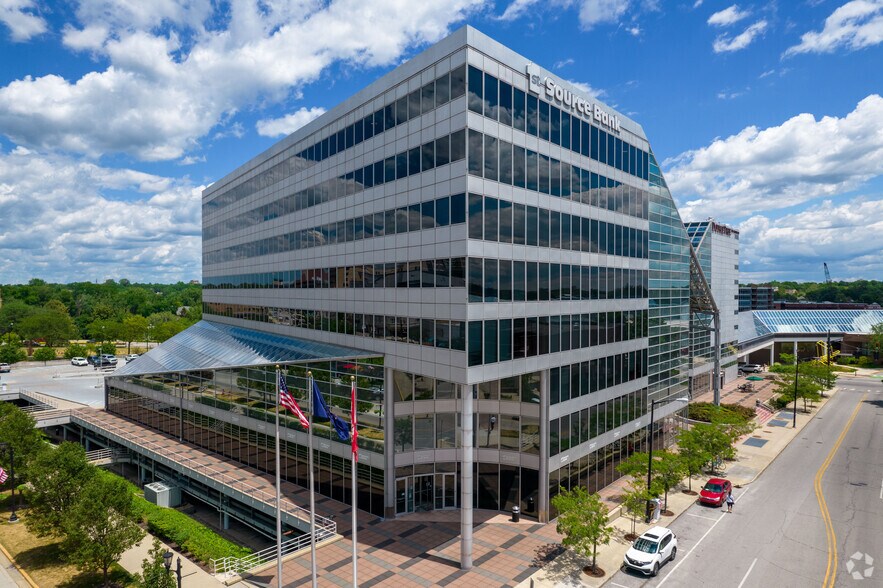 More Photos Of 100 N Michigan St, South Bend Office For Lease