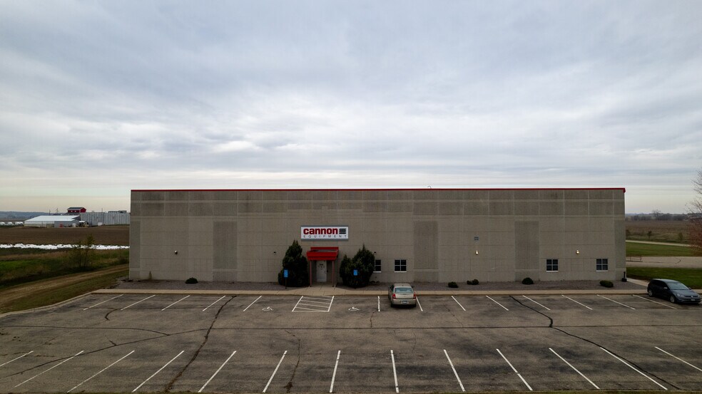 More Photos Of 3310 MN-20, Cannon Falls Distribution For Lease