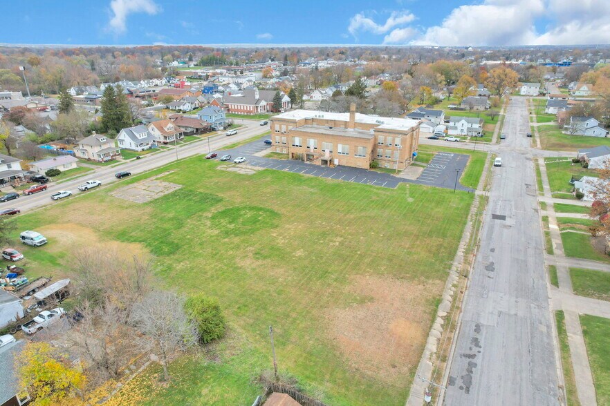 More Photos Of 300 E Auburn Ave, Springfield Office For Sale