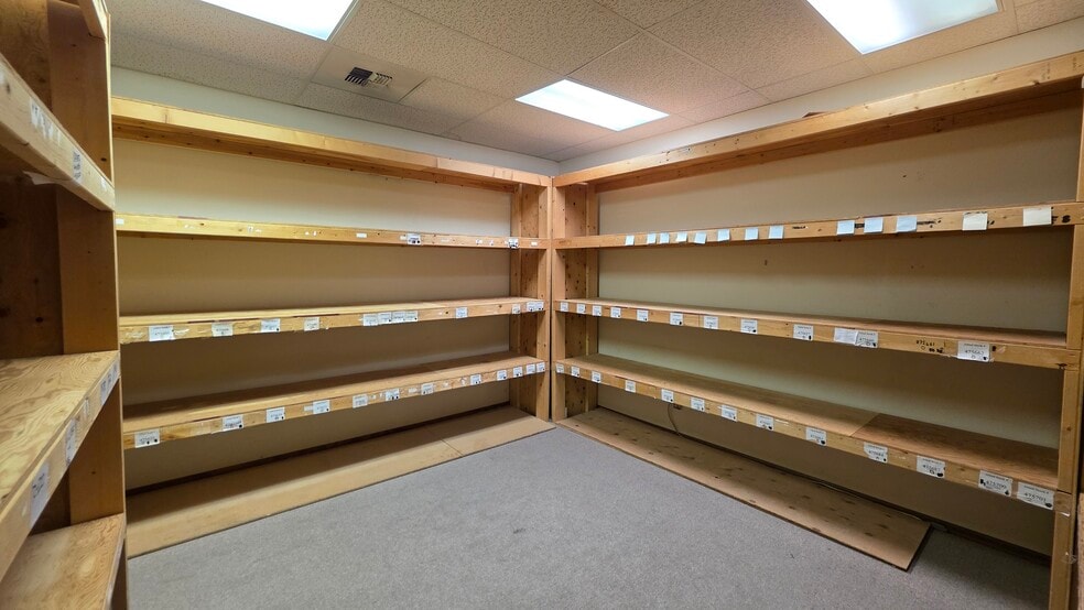 More Photos Of 250 Ruskin Dr, Colorado Springs Warehouse For Sale