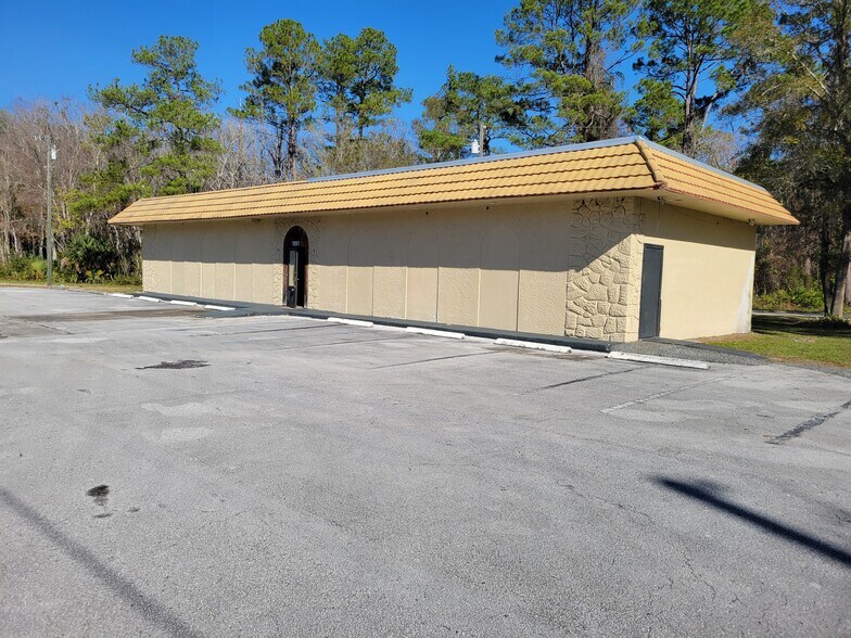 More Photos Of 12001 Highway 441 S, Micanopy Restaurant For Sale