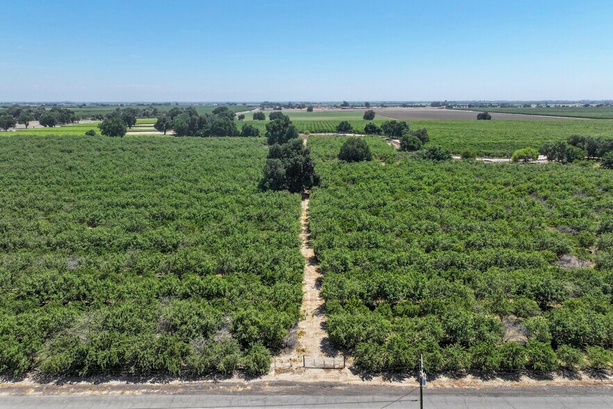 More Photos Of 9415 21st Ave, Lemoore Land For Sale