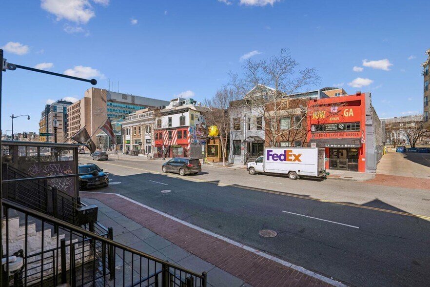 More Photos Of 1336 U St NW, Washington Bar For Sale