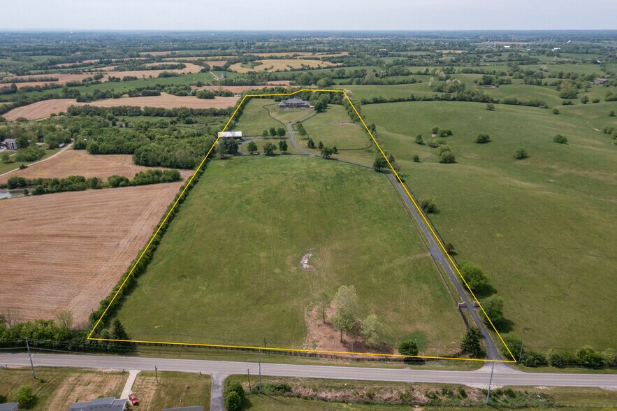 Primary Photo Of 4664 Lexington Rd, Winchester Specialty For Sale