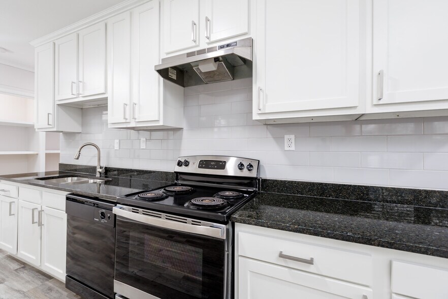 More Photos Of 4577 Olentangy River Rd, Columbus Apartments For Sale