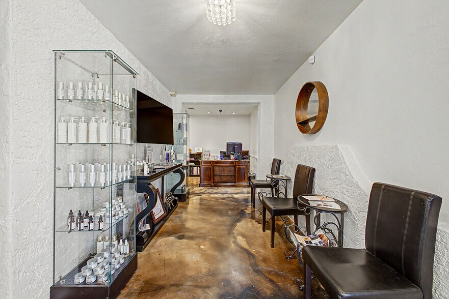 More Photos Of 7506 E Monterey Way, Scottsdale Office For Sale
