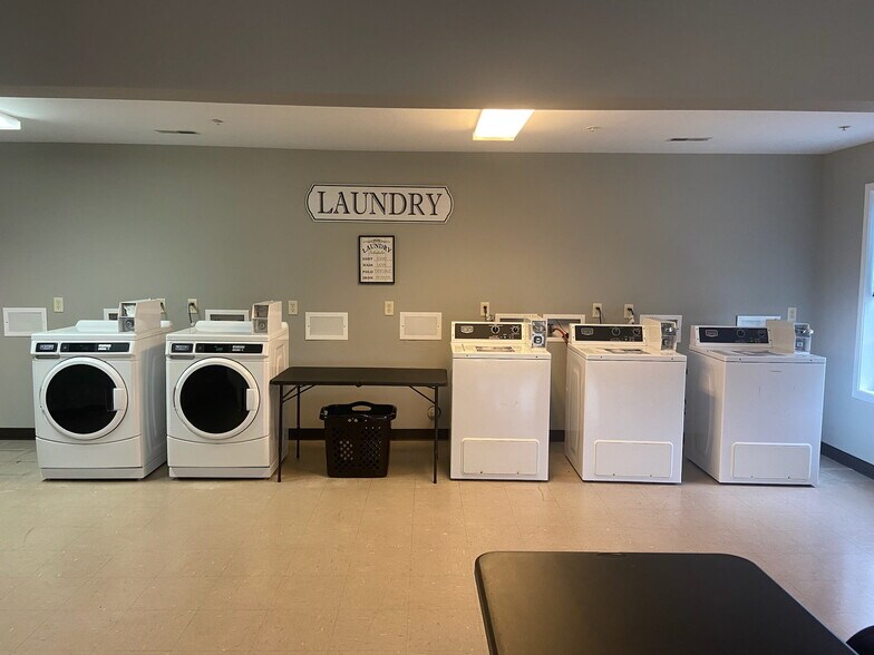 More Photos Of 1325 S Lillian Ave, Bolivar Apartments For Sale