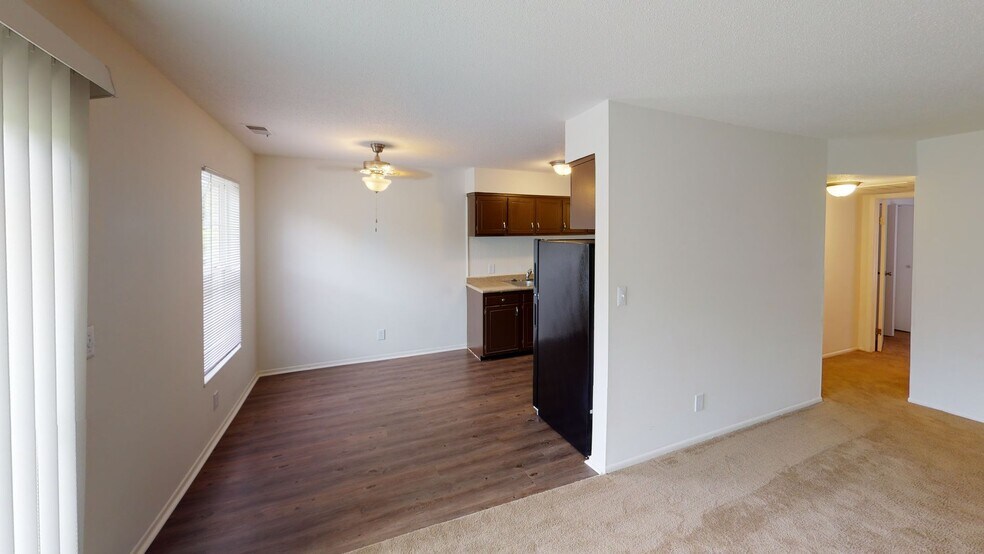 More Photos Of 240 Grovewood Pl, Beech Grove Apartments For Sale