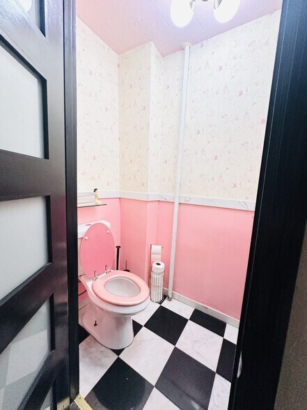 More Photos Of 192 Orchard St, New York Apartments For Lease