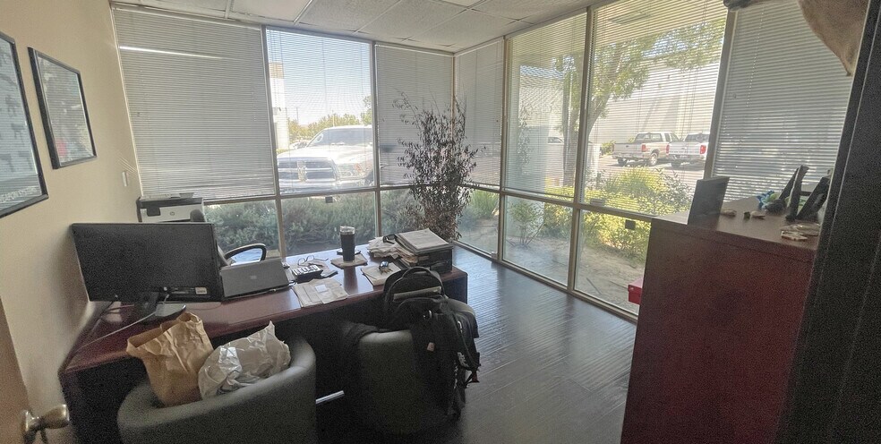 More Photos Of 570-571 Central Ave, Lake Elsinore Warehouse For Sale