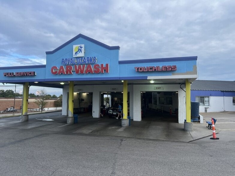 More Photos Of 1700 Ford Ln, Saint Charles Carwash For Sale