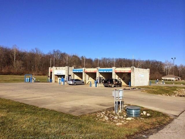 More Photos Of 259 S Herrington Pl, West Terre Haute Carwash For Sale