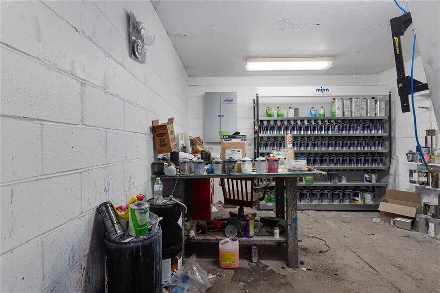 More Photos Of 3709 Pickett Rd, Saint Joseph Auto Repair For Sale