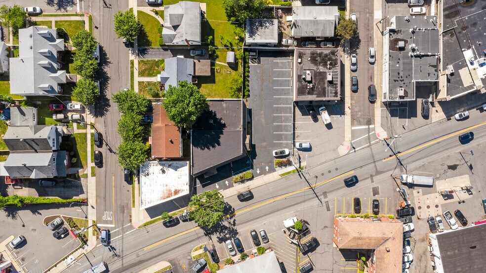 More Photos Of 47-49 S Main St, Lodi Freestanding For Sale