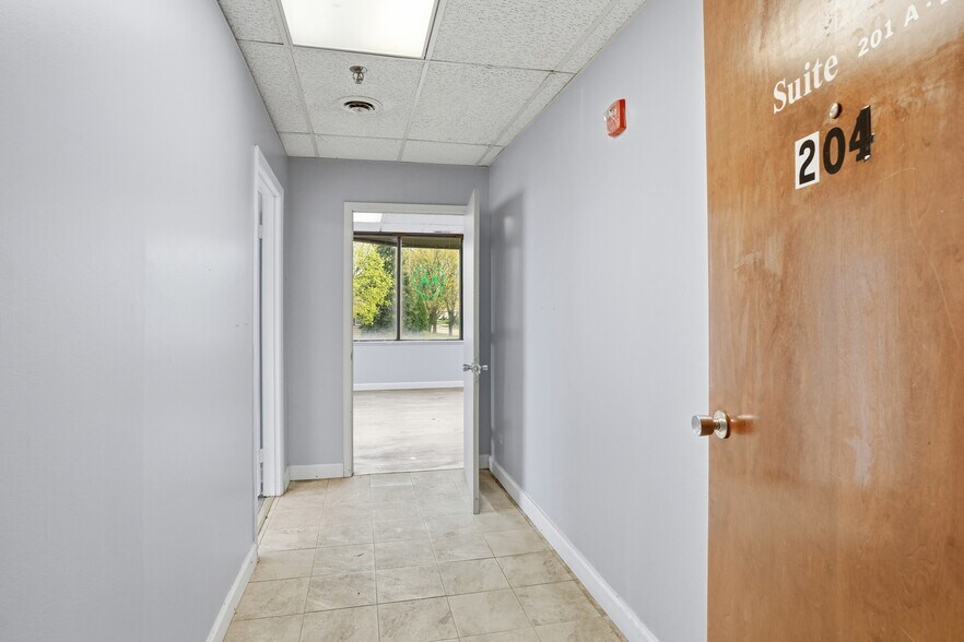 More Photos Of 2071 Irving Park Rd, Hanover Park Medical For Sale