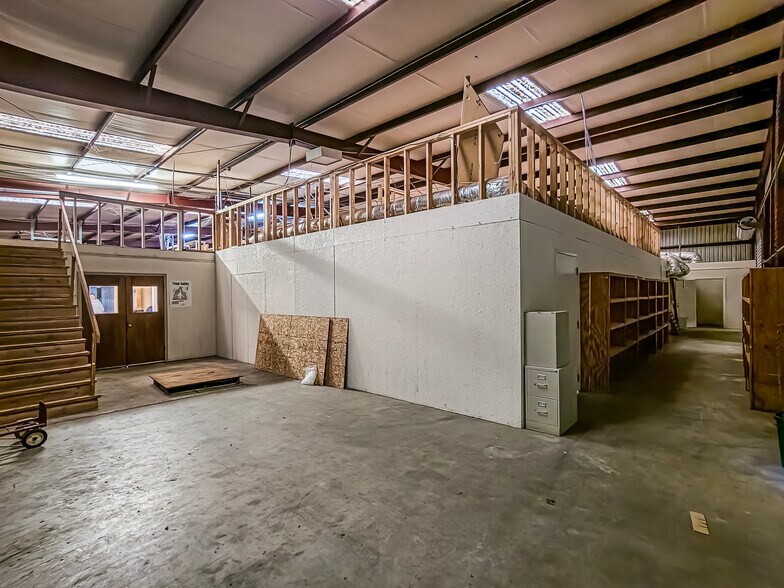 More Photos Of 2773 Marshall Dr, Tifton Warehouse For Sale