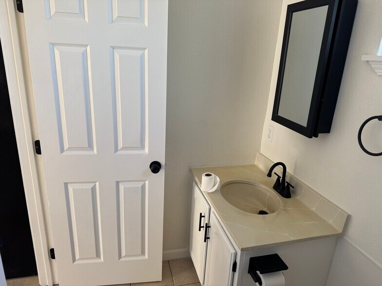 More Photos Of 2690 Ithaca St, Oroville Multifamily For Sale
