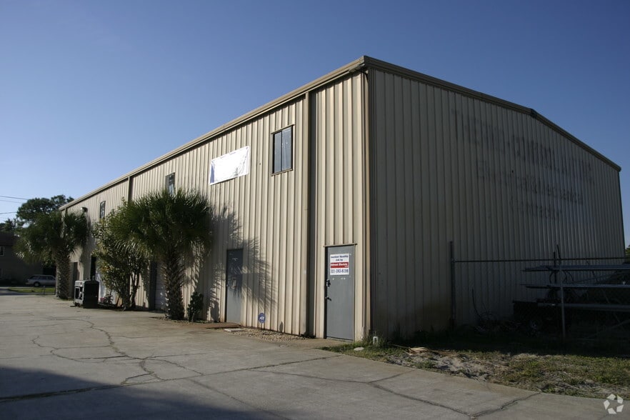 More Photos Of 4285 Capron Rd, Titusville Light Manufacturing For Lease