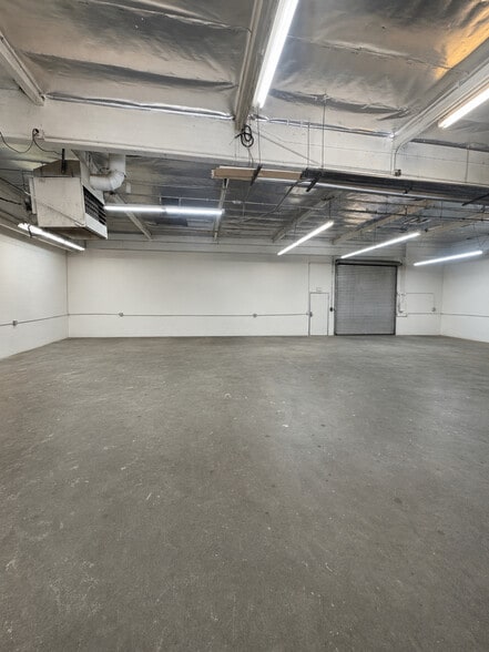 More Photos Of 1547 Truman St, San Fernando Industrial For Lease