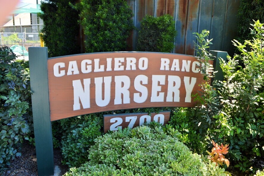 More Photos Of 2750 W Devonshire Ave, Hemet Freestanding For Sale