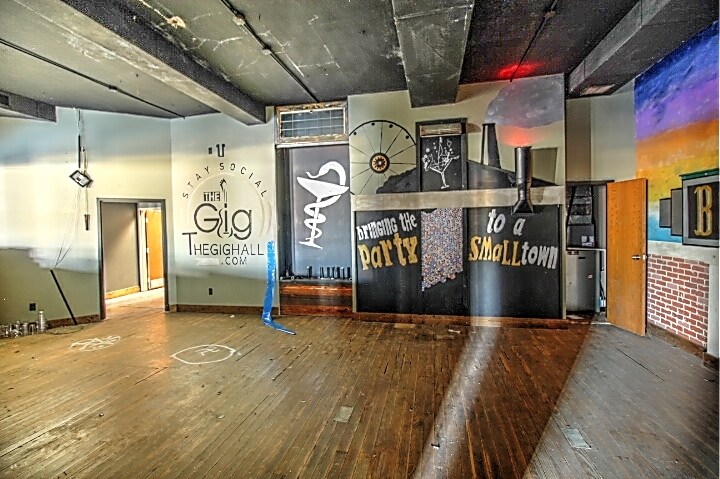 More Photos Of 1515 S A St, Elwood Light Distribution For Sale