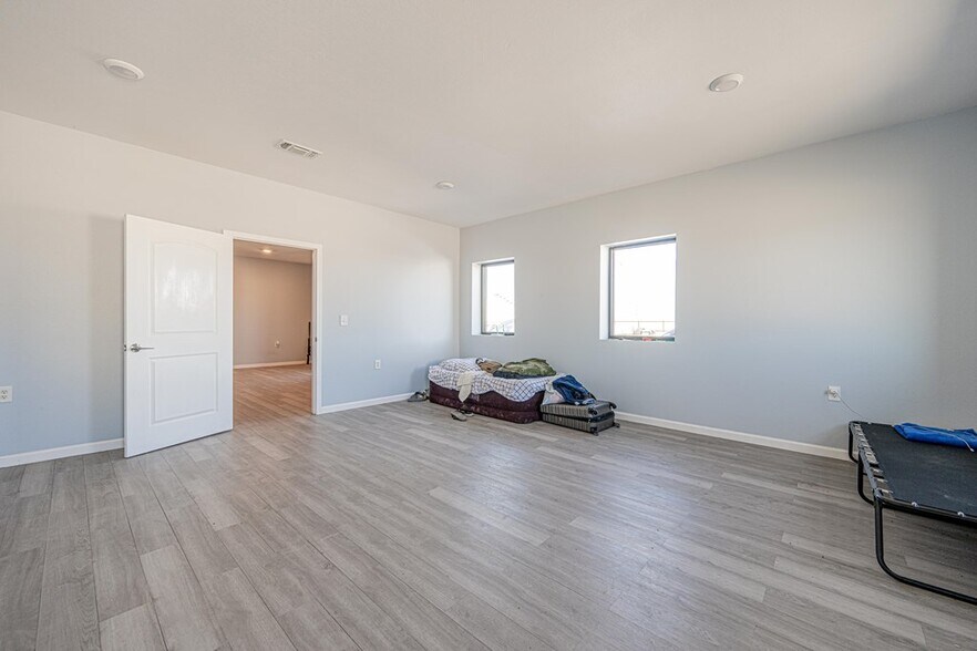 More Photos Of 1850 N FM 866, Odessa Warehouse For Sale