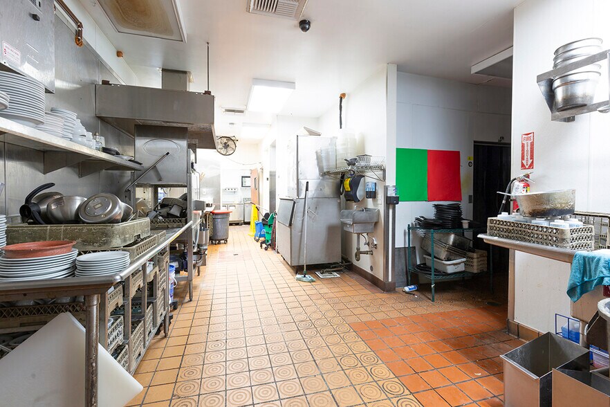 More Photos Of 1235 Harbor Blvd, West Sacramento Restaurant For Lease