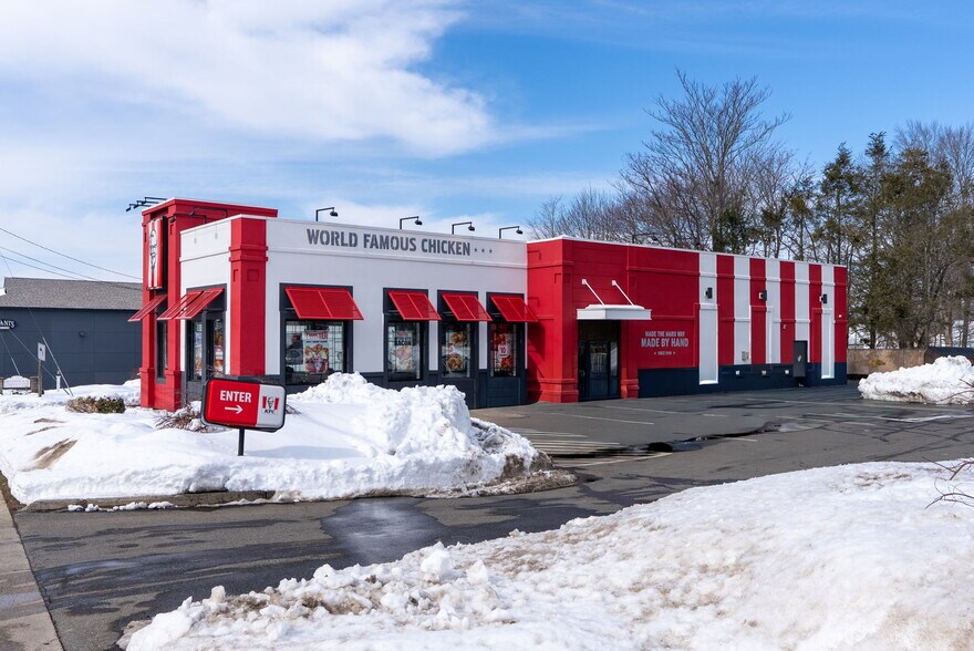 More Photos Of 722 E Main St, Meriden Fast Food For Sale