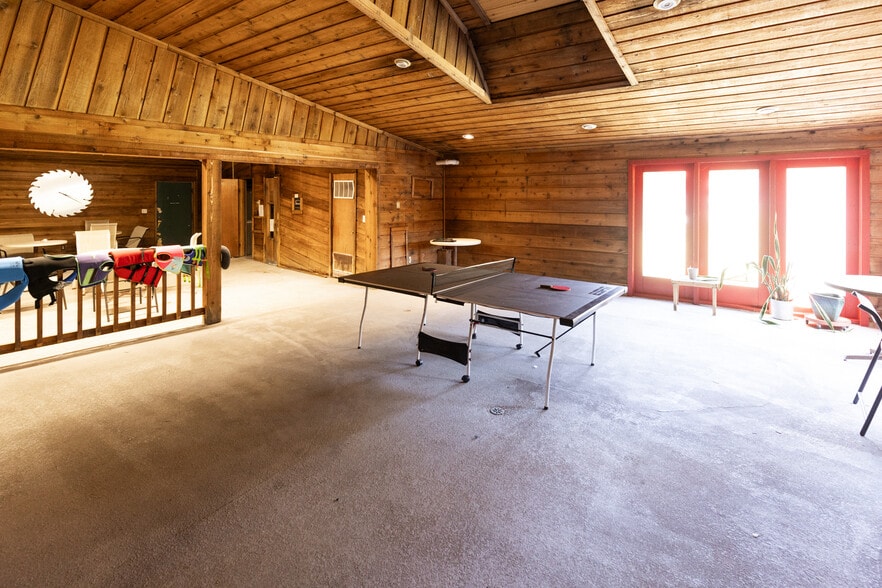 More Photos Of 9966 N State Road 27, Hayward Hotel For Sale