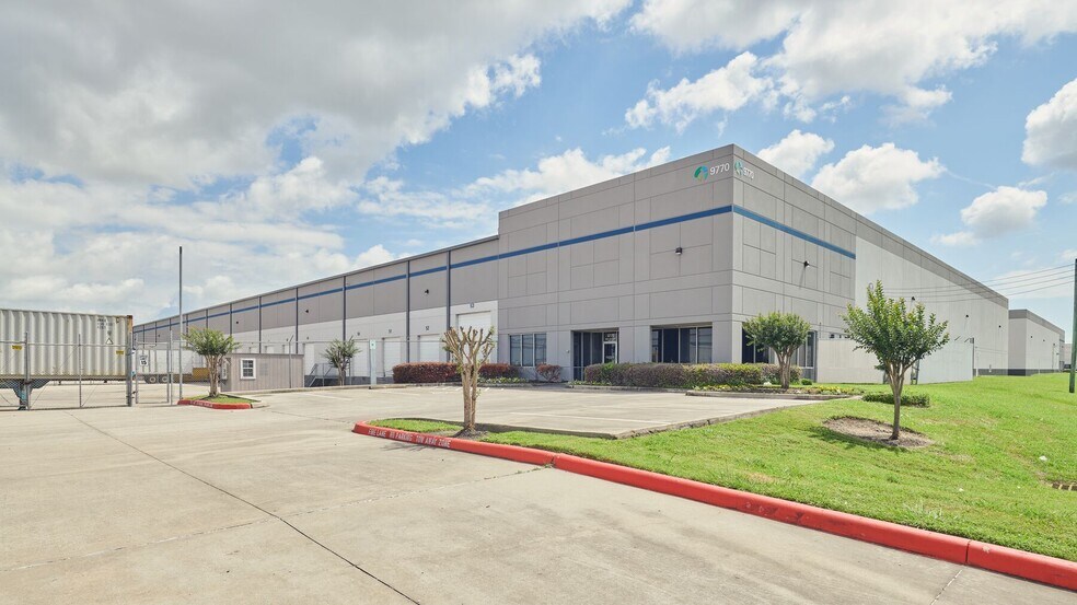 More Photos Of 4330 Underwood Rd, Pasadena Unknown For Lease
