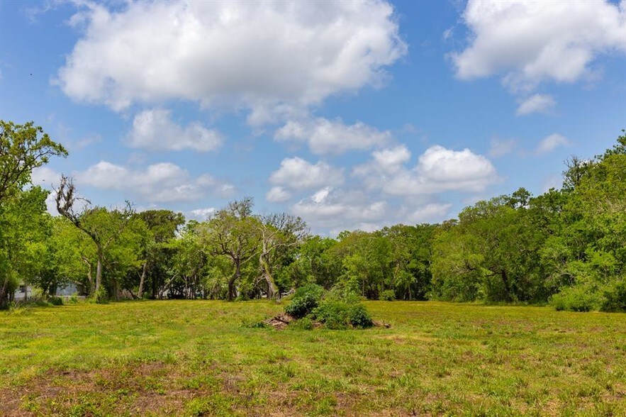 More Photos Of 1910 N Brazosport Blvd, Richwood Land For Sale