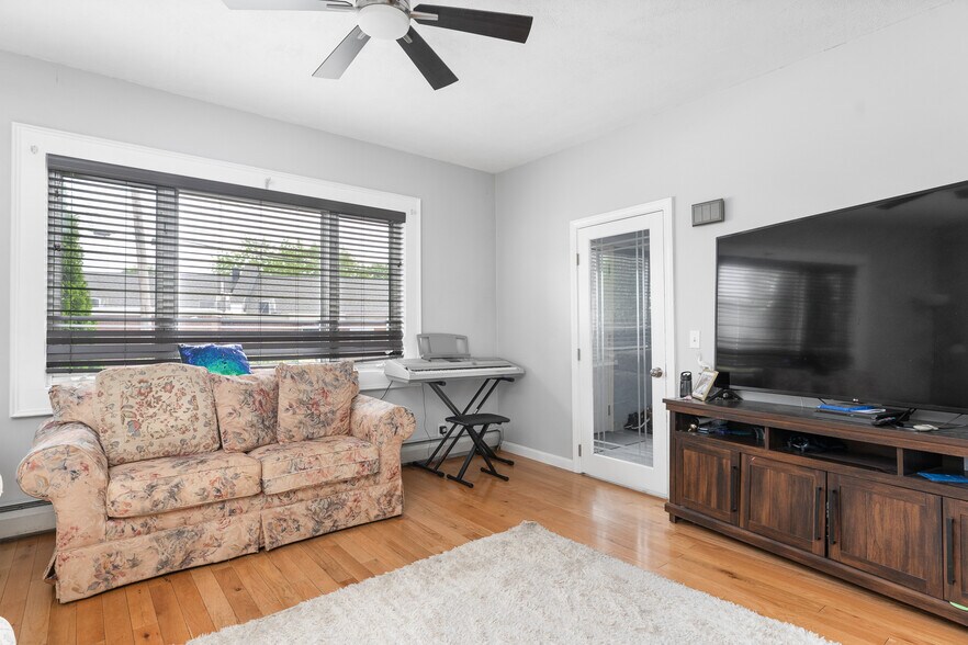 More Photos Of 27 Pike St, West Warwick Storefront Retail Residential For Sale