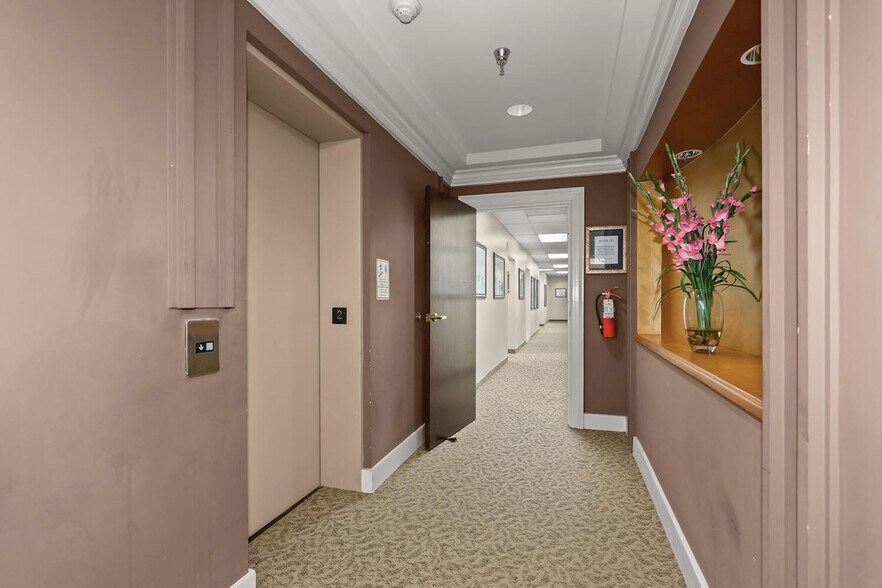 More Photos Of , Ellicott City Office For Sale