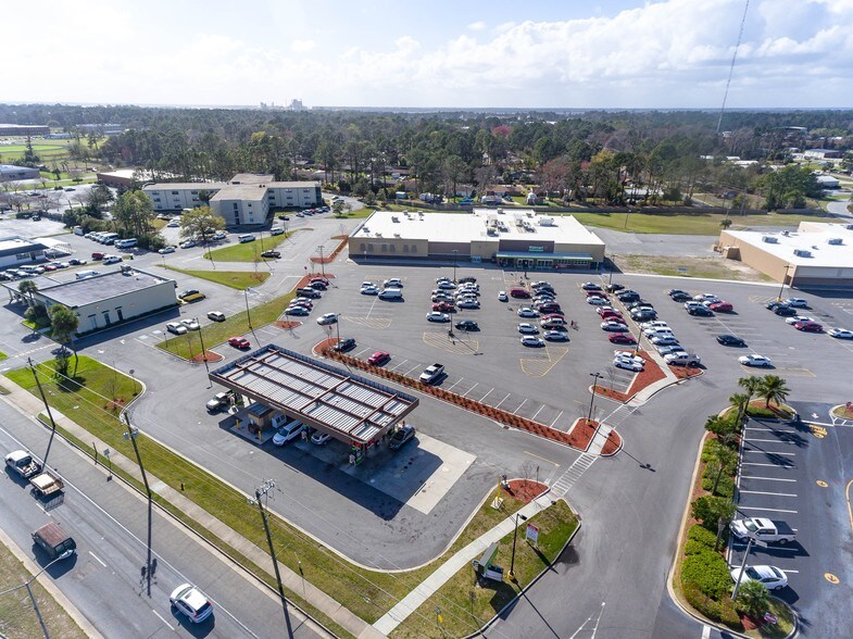 More Photos Of 801 General Stewart Way, Hinesville Supermarket For Sale
