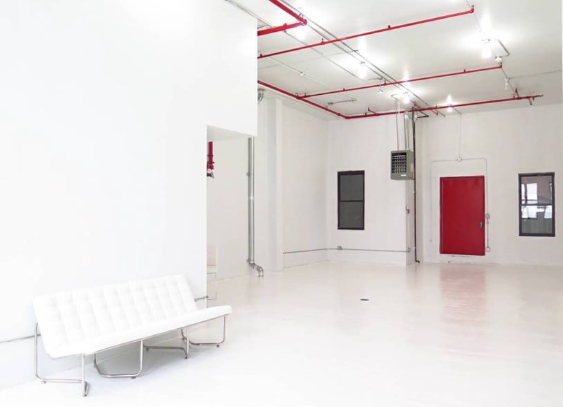 More Photos Of 211 E 121st St, New York Warehouse For Lease